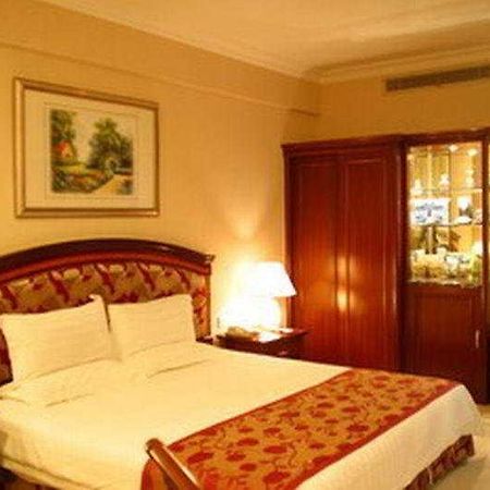Imperial Court Hotel Yichang Camera foto